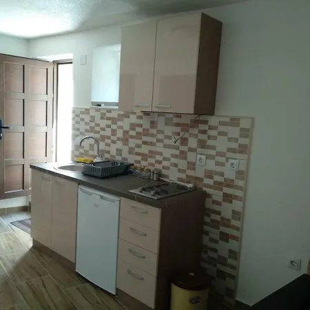 At George'S Apartments Ohrid Exterior photo