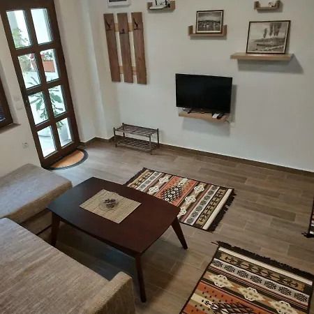 At George'S Apartments Ohrid Exterior photo