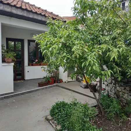 At George'S Apartments Ohrid Exterior photo
