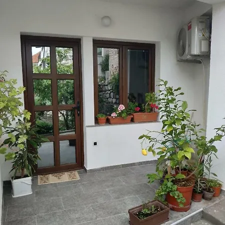 At George'S Apartments Ohrid Exterior photo