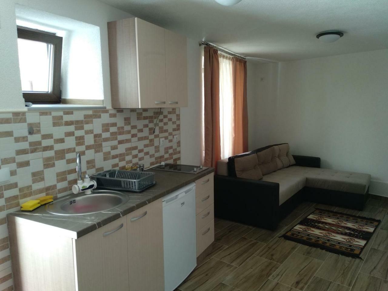 Apartment At George's